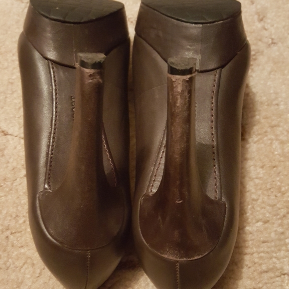 Shoes - Picture 4 of 5